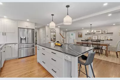 5 Adirondack Rd, Chelmsford, MA 01824 - Photo 4