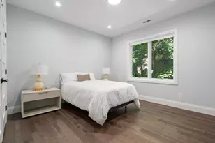 1058 Beacon St, Newton, MA 02459 - Photo 24