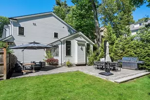 1058 Beacon St, Newton, MA 02459 - Photo 34