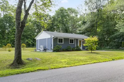 92 Adams Rd, Grafton, MA 01536 - Photo 2