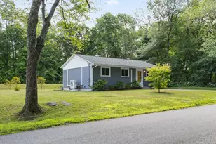 92 Adams Rd, Grafton, MA 01536 - Photo 2