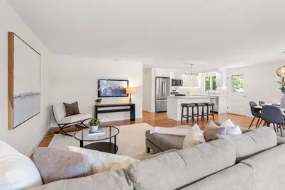 11 Newman St, Revere, MA 02151 - Photo 4