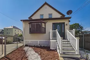206 Austin St, New Bedford, MA 02740 - Photo 1