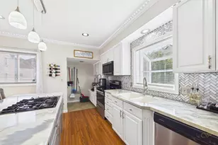 206 Austin St, New Bedford, MA 02740 - Photo 16
