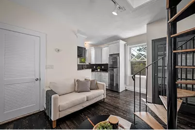 28 Columbus Ave #4, Beverly, MA 01915 - Photo 2