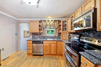 24 Victoria Ter, Ludlow, MA 01056 - Photo 12