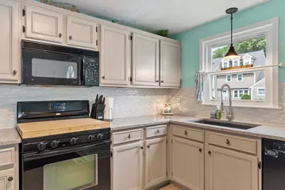 77 Merrimack Meadows Ln #77, Tewksbury, MA 01876 - Photo 10
