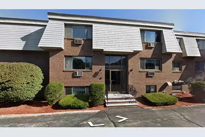 10 Hallmark Gardens #8, Burlington, MA 01803 - Photo 1
