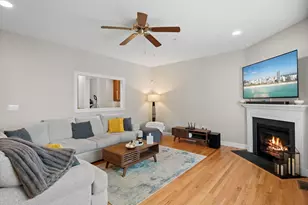 262 Winn St, Burlington, MA 01803 - Photo 4