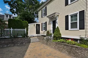4 Olive St, Newburyport, MA 01950 - Photo 18