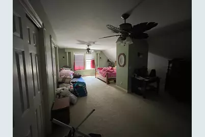 328 Highland St, Worcester, MA 01608 - Photo 12