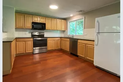 65 Hemenway Road, Framingham, MA 01701 - Photo 8