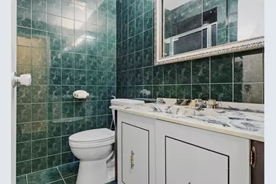 1002 Paradise Rd #1C, Swampscott, MA 01907 - Photo 12