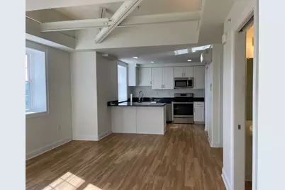 30 Village Hill Rd #304, Northampton, MA 01060 - Photo 2
