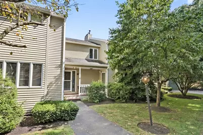 28 Pemberton St #B, Walpole, MA 02081 - Photo 2