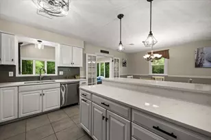 121 Dean St, Seekonk, MA 02771 - Photo 12