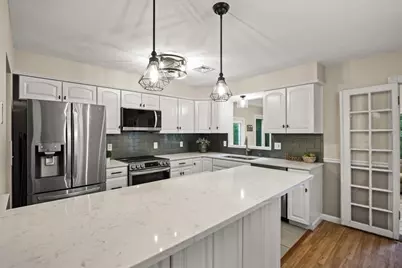 121 Dean St, Seekonk, MA 02771 - Photo 14
