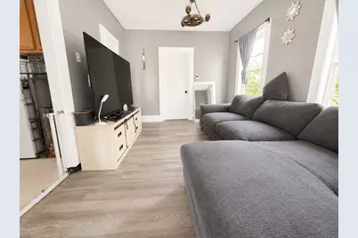212 Vernon St, Worcester, MA 01607 - Photo 16