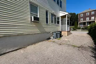 212 Vernon St, Worcester, MA 01607 - Photo 2
