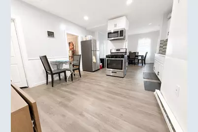 212 Vernon St, Worcester, MA 01607 - Photo 10