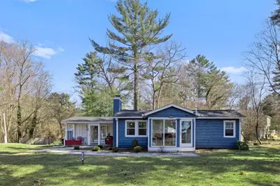 101 Annawon Dr, Halifax, MA 02338 - Photo 2