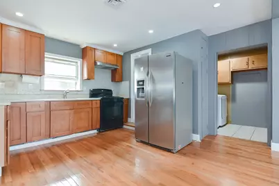 27 Houghton St, Boston, MA 02122 - Photo 12