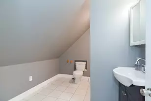 27 Houghton St, Boston, MA 02122 - Photo 24