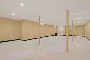 27 Houghton St, Boston, MA 02122 - Photo 42