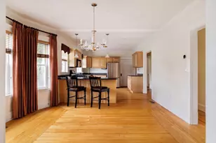2 Peabody, Stoneham, MA 02180 - Photo 6