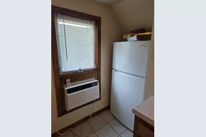 57 Central St #3, West Brookfield, MA 01585 - Photo 2