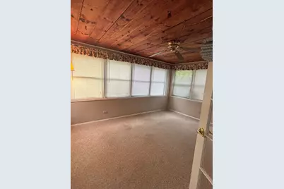 137 Appleton St, Springfield, MA 01108 - Photo 14