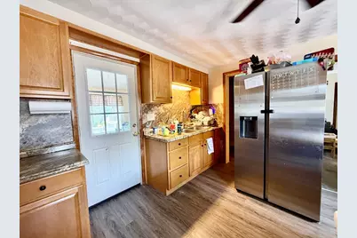 398 Main St, Springfield, MA 01151 - Photo 18