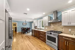 359 Holly Rd, Marshfield, MA 02050 - Photo 10