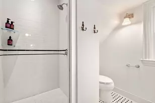 229 Summer St, Somerville, MA 02143 - Photo 14
