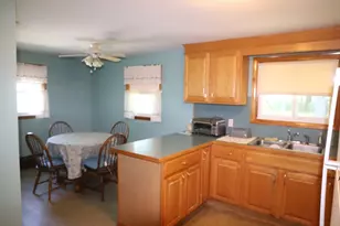 25 Peer St, Springfield, MA 01109 - Photo 10