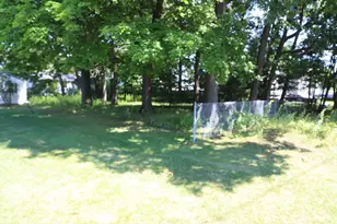 25 Peer St, Springfield, MA 01109 - Photo 8