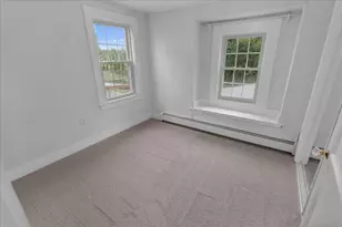 6 Edmond St, Haverhill, MA 01835 - Photo 12