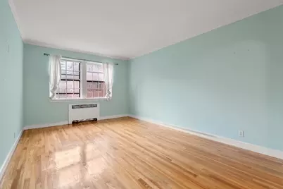 1490 Beacon St #3, Brookline, MA 02446 - Photo 4