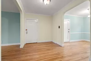 1490 Beacon St, Brookline, MA 02446 - Photo 14
