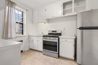 1490 Beacon St #3, Brookline, MA 02446 - Photo 12