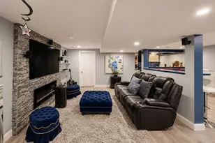 411 Pleasant St, Framingham, MA 01701 - Photo 24