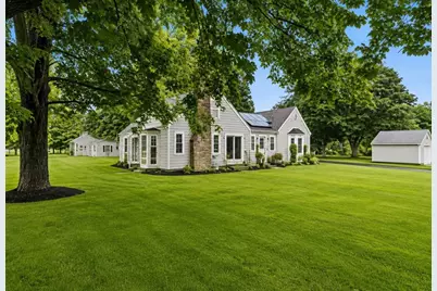 35 Anawan St, Rehoboth, MA 02769 - Photo 2