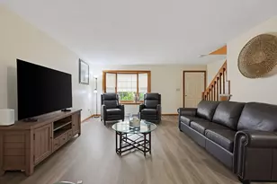 68 Village St, Easton, MA 02334 - Photo 10