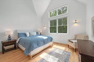 4 Talbot Ln, Reading, MA 01867 - Photo 12