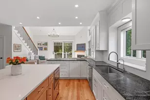 4 Talbot Ln, Reading, MA 01867 - Photo 4