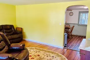 47 S Center St, Bellingham, MA 02019 - Photo 10