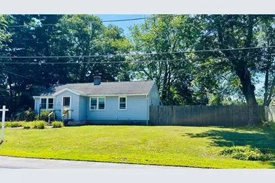 47 S. Center Street, Bellingham, MA 02019 - Photo 2