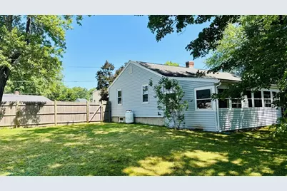 47 S. Center Street, Bellingham, MA 02019 - Photo 22