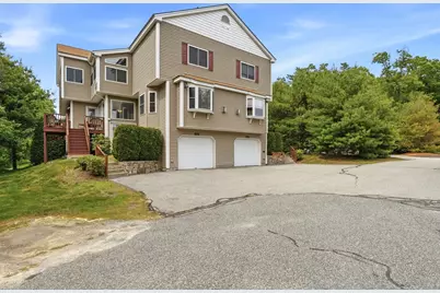 23 Governors Way #D, Milford, MA 01757 - Photo 2