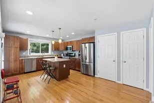 23 Governors Way, Milford, MA 01757 - Photo 10